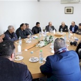 وصول شحنة مواد صحية من منطقة جنوب الخليل