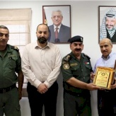 قوات الأمن الوطني – قيادة منطقة بيت لحم تكرّم غرفة تجارة وصناعة محافظة بيت لحم