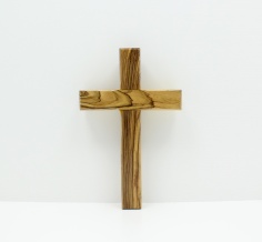 صليب كاثوليك بدون المصلوب