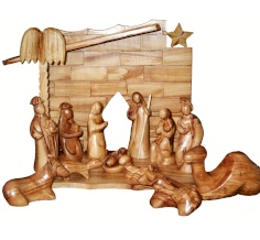 NATIVITY SET IN STABLE 32