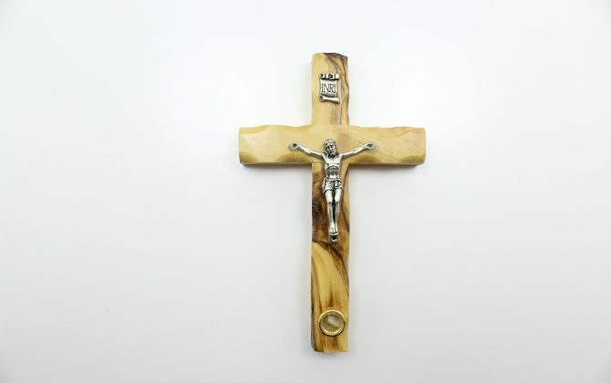 صليب لاتيني 12