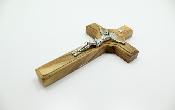 صليب بنديكت