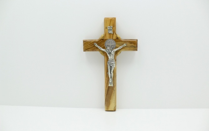 صليب بنديكت