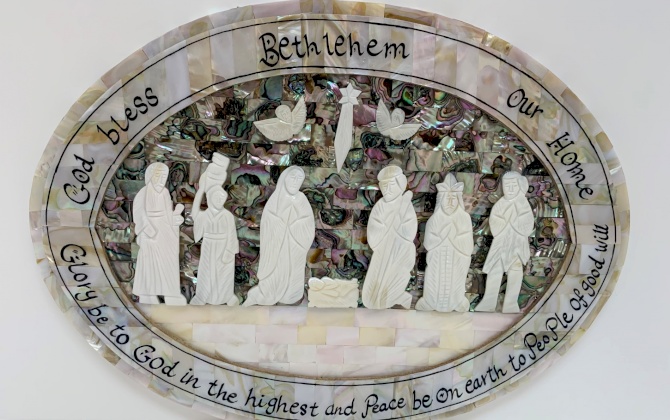 طقم ميلاد بيضاوي