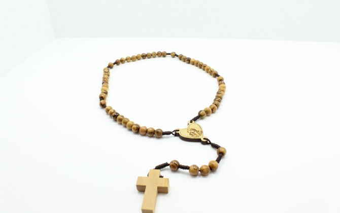 مسبحة حبل مع شكل قلب