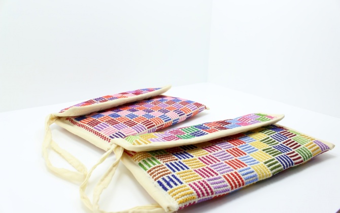 حقيبة يد صغيرة