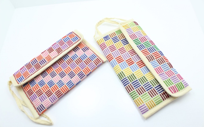 حقيبة يد صغيرة