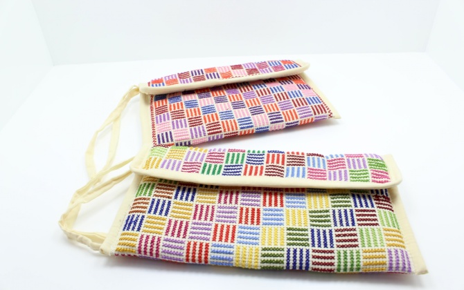 حقيبة يد صغيرة