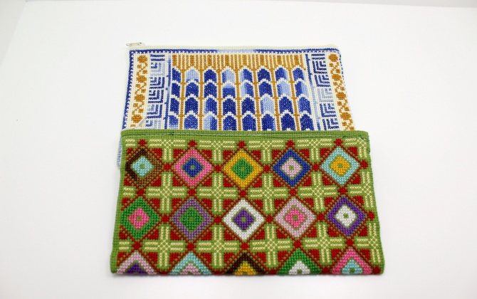 محفظة حجم صغير بسحاب