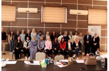 غرفة تجارة وصناعة بيت لحم تختتم تدريباً متخصصاً في إدارة الموارد البشرية لموظفي المنشآت والشركات العائلية