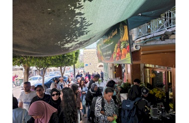 استقبال وفد زائر من الداخل الفلسطيني في محافظة بيت لحم دعماً للاقتصاد المحلي والسياحة