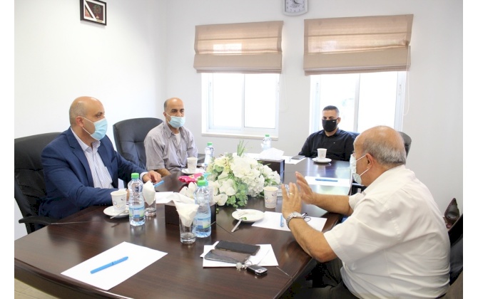 The Chairman of Bethlehem Chamber of Commerce and Industry meets the Deputy Minister of the Ministry of Labor