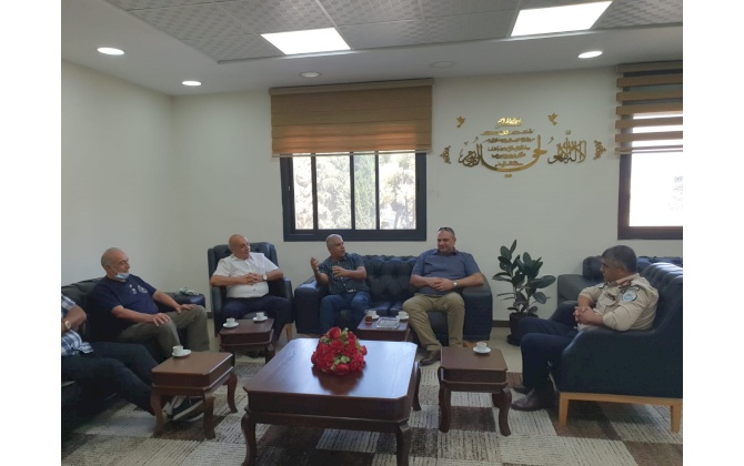 Bethlehem Chamber of Commerce and Industry and the Palestinian customs control meets to discuss Joint cooperation