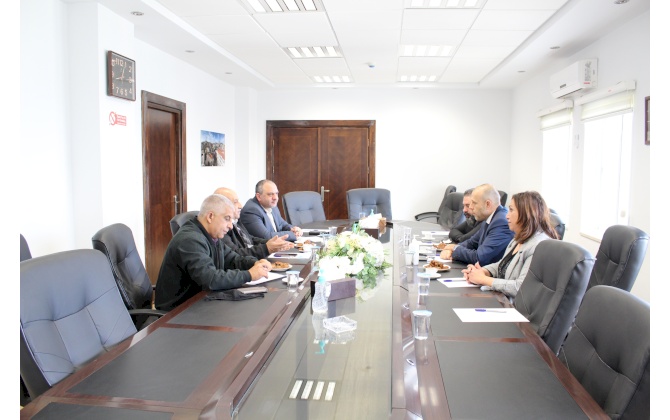Bethlehem Chamber of Commerce and Industry and Al-Mashreq Insurance Company sign a general insurance agreement