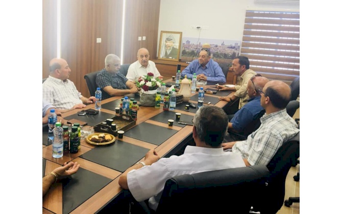 Bethlehem Chamber of Commerce and Industry and the Palestinian Contractors Union in Bethlehem  discuss ways of joint cooperation
