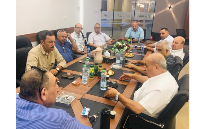 Bethlehem Chamber of Commerce and Industry and the Palestinian Contractors Union in Bethlehem  discuss ways of joint cooperation