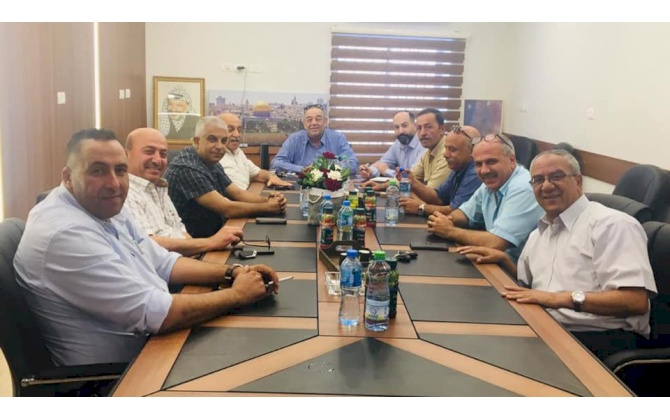 Bethlehem Chamber of Commerce and Industry and the Palestinian Contractors Union in Bethlehem  discuss ways of joint cooperation