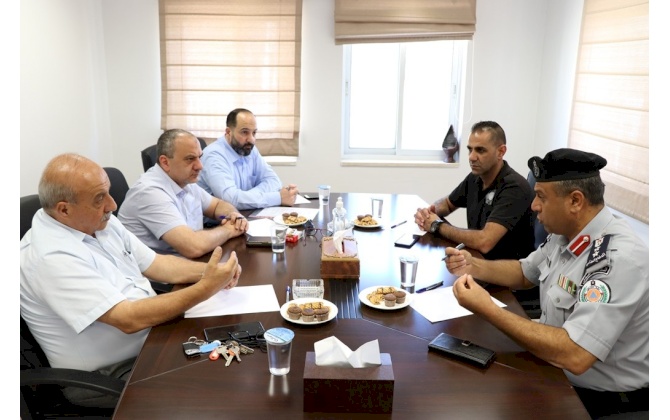 Bethlehem Chamber of Commerce and Industry discusses ways of joint cooperation with the Civil Defense