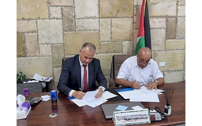 Bethlehem Chamber of Commerce and Industry and Dar Salah Village Council Sign a memorandum of joint cooperation