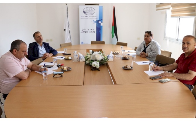لجنة الأجور والسياسات والحوار الإجتماعي تعقد إجتماعها الدوري في مقر غرفة تجارة وصناعة محافظة بيت لحم