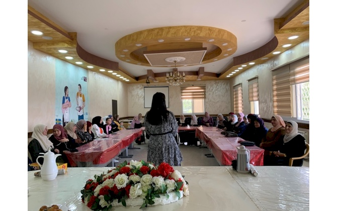 غرفة تجارة وصناعة مُحافظة بيت لحم تفتتح دورتي تزيين الحفلات وتصميم توزيعات المُناسبات