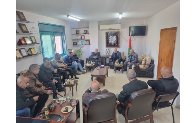 وفد من غرفة تجارة وصناعة مُحافظة بيت لحم يزور بلديتي بيت فجار وتقوع لتعزيز التعاون والتواصل