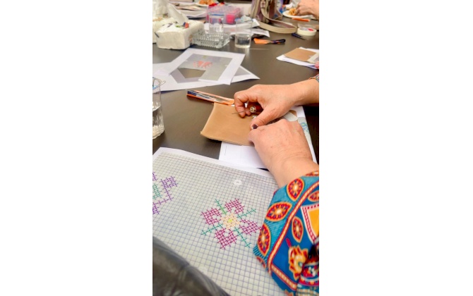 غرفة تجارة وصناعة محافظة بيت لحم تواصل دعم الصناعات الحرفية من خلال ورش عملها المُتخصصة