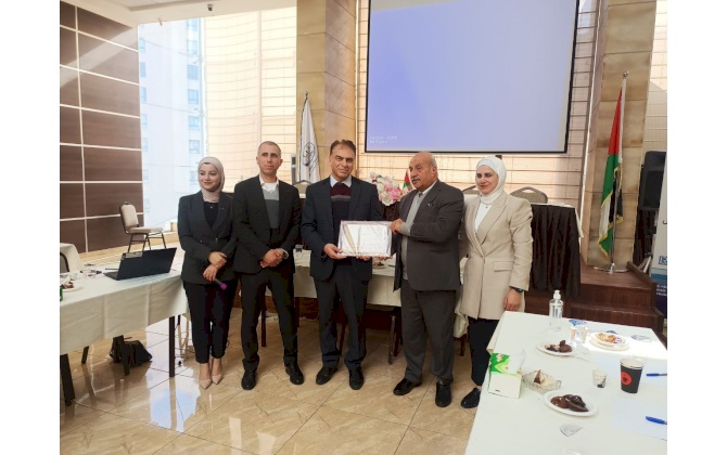 غرفة تجارة وصناعة محافظة بيت لحم وكلية الدراسات الثنائية في جامعة بوليتكنك فلسطين تنظمان لقاء حول تعزيز العلاقات بين القطاع الأكاديمي والقطاع الخاص الفلسطيني 