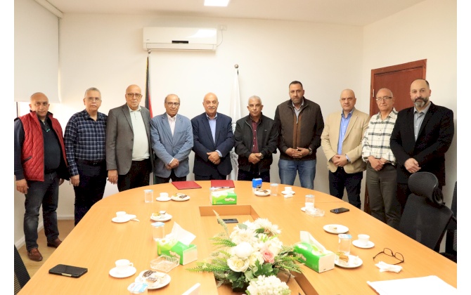 توقيع مذكرة تعاون بين غرفة تجارة وصناعة محافظة بيت لحم و معهد الأبحاث التطبيقية – القدس ( أريج ) لتطوير العمل المشترك مع القطاع الخاص