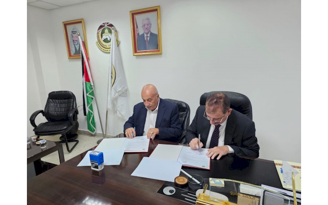 غرفة تجارة وصناعة محافظة بيت لحم وجامعة القدس المفتوحة توقعان مذكرة تعاون لتعزيز الشراكة بين القطاعين الأكاديمي والخاص