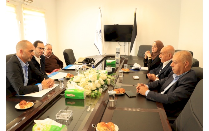 غرفة تجارة وصناعة محافظة بيت لحم تبحث مع وفد من الاتحاد الأوروبي التحديات الاقتصادية وسبل دعم القطاع الخاص