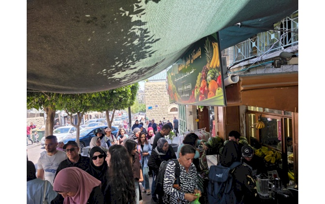 استقبال وفد زائر من الداخل الفلسطيني في محافظة بيت لحم دعماً للاقتصاد المحلي والسياحة