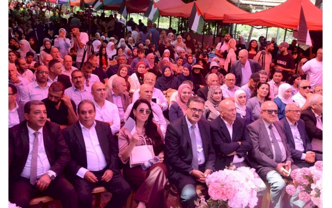 غرفة تجارة وصناعة محافظة بيت لحم تشارك في افتتاح سوق الباذنجان البتيري السنوي