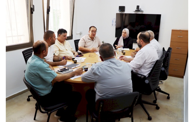 تحت شعار "منتج فلسطيني مقاوم.. من أرض مهددة بالمصادرة" انطلاق تحضيرات الأيام التسويقية للعنب والمنتجات النسوية الثامنة في بلدة الخضر