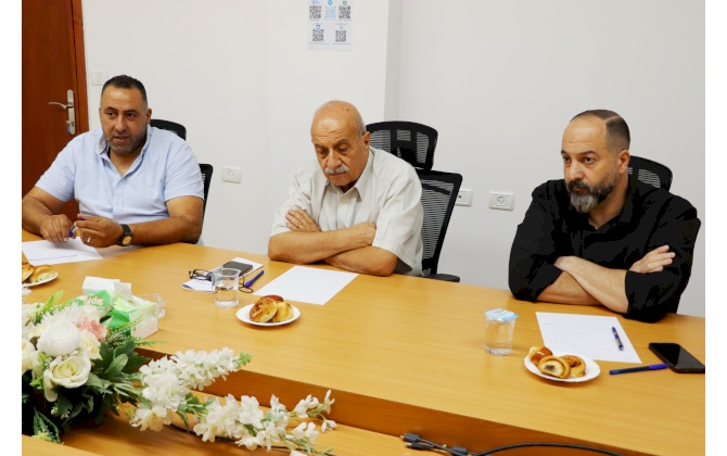 غرفة تجارة وصناعة محافظة بيت لحم و جمعية "خود وأعطي الخيرية" تبحثان مجالات العمل المشترك في المسؤولية المجتمعية