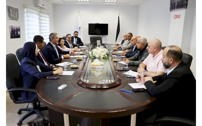 غرفة تجارة وصناعة محافظة بيت لحم تستقبل وفداً من بنك فلسطين لبحث تعزيز التعاون ودعم التنمية الاقتصادية.