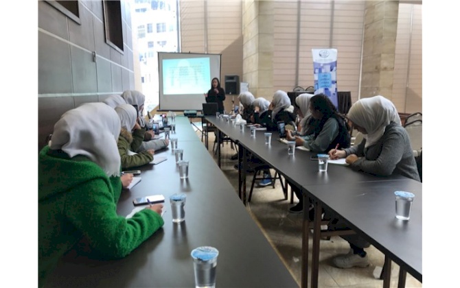 غرفة تجارة وصناعة محافظة بيت لحم تستقبل مجموعة من طالبات مدرسة بنات بيت فجار الثانوية