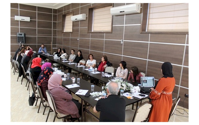 Bethlehem Chamber of commerce and Industry holds a meeting for the business women center