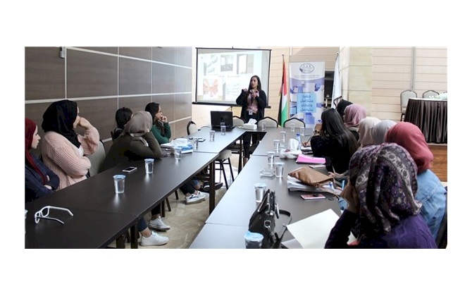 غرفة تجارة وصناعة محافظة بيت لحم تستقبل مجموعة من طلاب جامعة فلسطين الأهلية