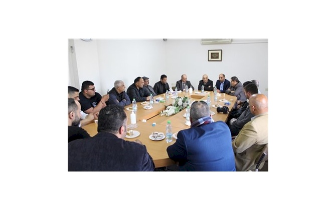 وصول شحنة مواد صحية من منطقة جنوب الخليل