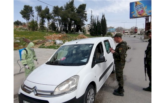 غرفة تجارة و صناعة محافظة بيت لحم تقوم بتعقيم الشاحنات في المحافظة