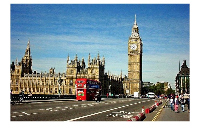 وفد غرفة تجارة وصناعة محافظة بيت لحم يغادر الى بريطانيا