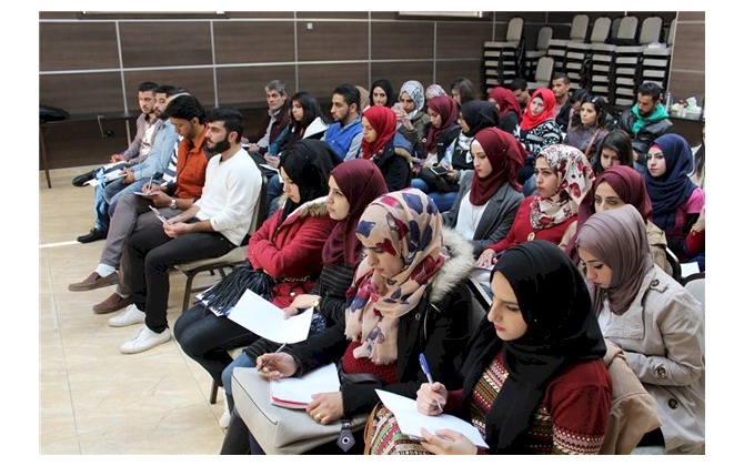 غرفة تجارة وصناعة محافظة بيت لحم تستضيف طلبة العلوم الادارية و المالية في جامعة فلسطين الأهلية