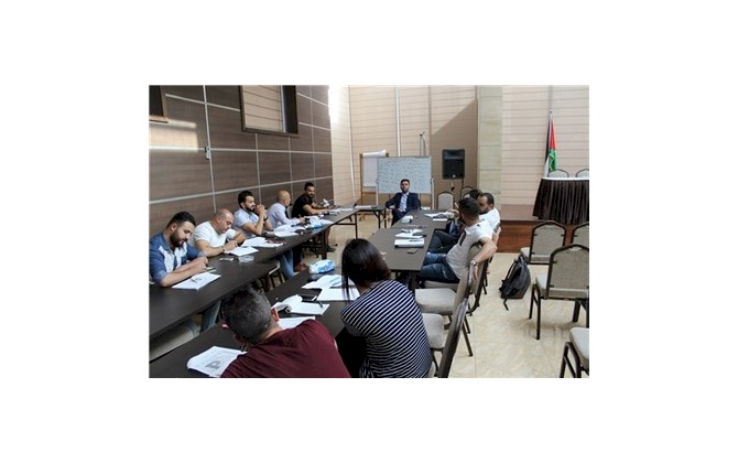 تنظيم دورة لغة عبرية